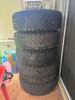 A/T Jeep tires and rims with TPSM