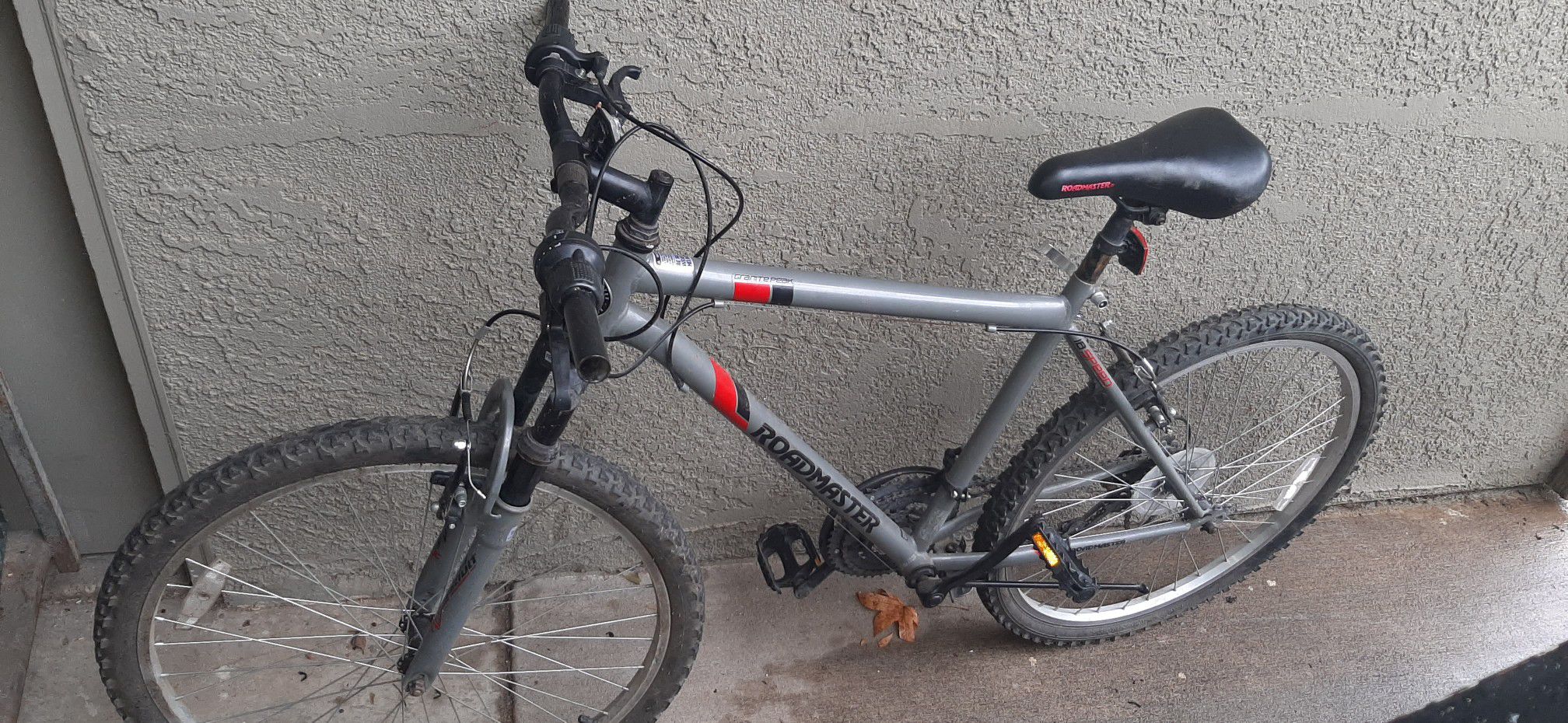 26" Roadmaster mountain bike for sale only $50