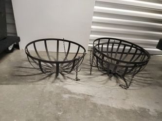3 Hanging Planters