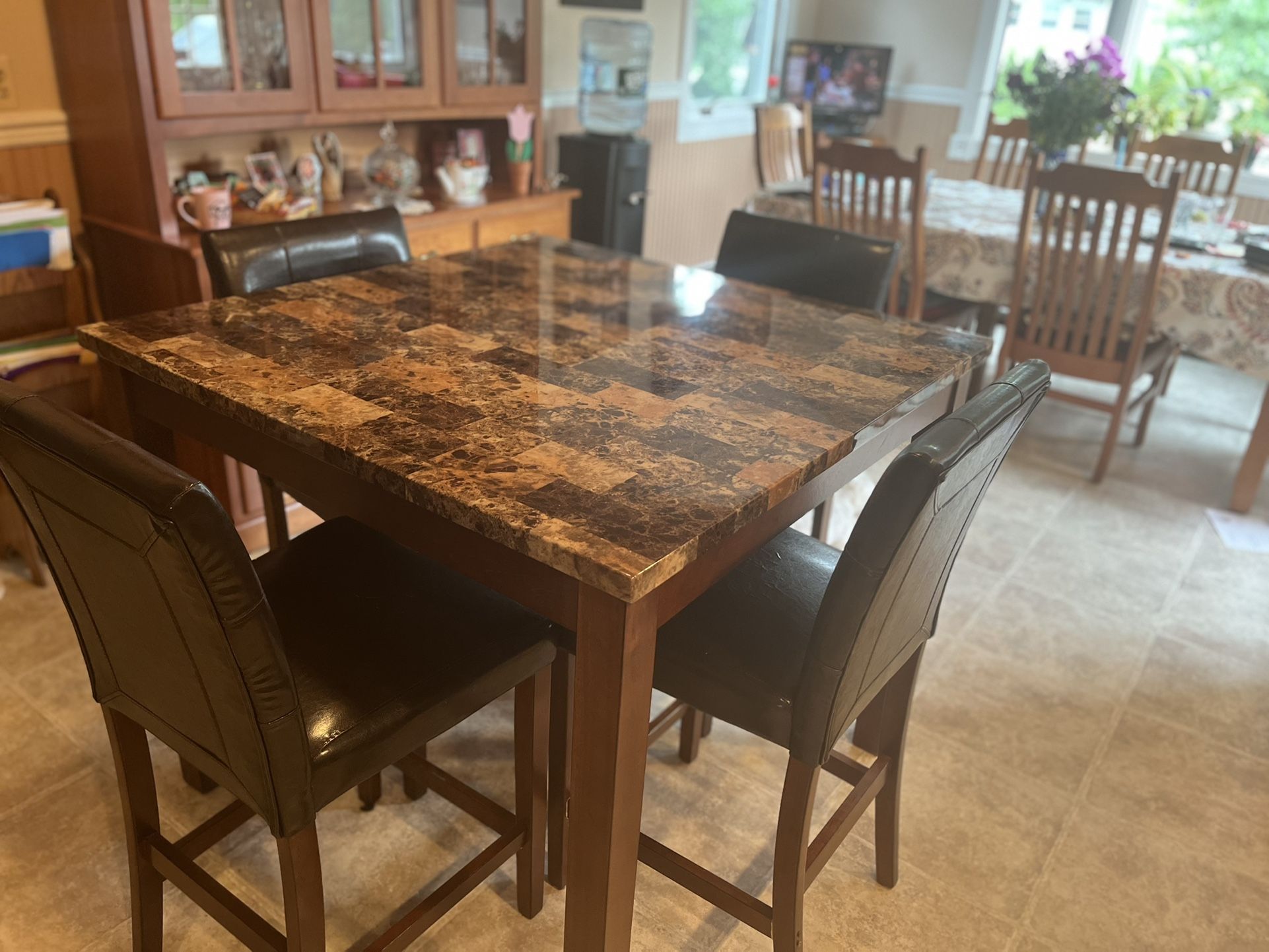 Dinning Table & Chairs