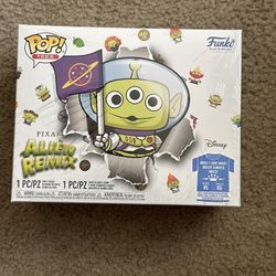 Funko Pop & Tee Disney Pixar Alien Remix Alien as Buzz Lightyear Size XL 