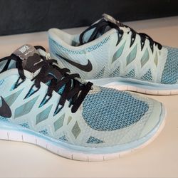 Nike Free 5.0 Womens Size 7.5 Running Shoes In  Aqua Blue And Black