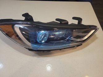 Headlight Hyundai Eantra 2018/19