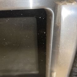 Microwave Works Excellent Built In