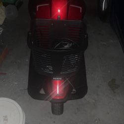 Victory® 10 3-Wheel Full-Size Scooter