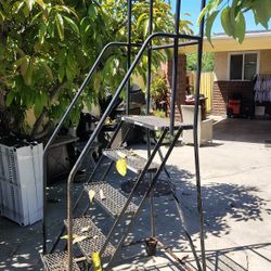 Step Ladder