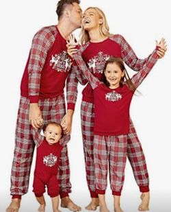 Men Family Christmas Pajamas Size S