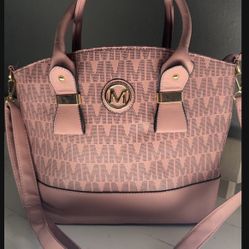 $45 Its Purse And Wallet Only 