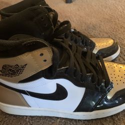 Jordan 1 Gold Toe