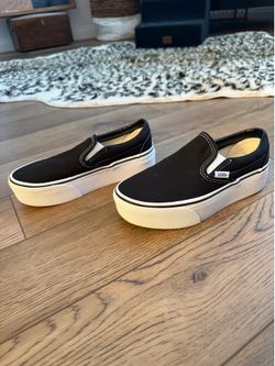 Classic Slip-On Platform Shoe, size 6.5 women’s