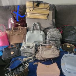 Variaty Of Purses Handbags 