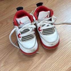 Jordan 4s
