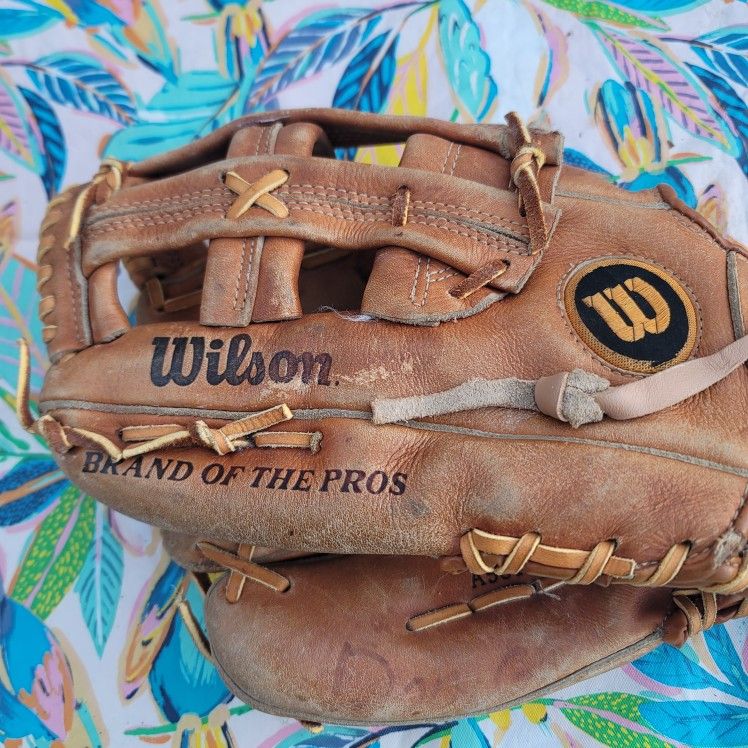 Wilson boss baseball glove A9842