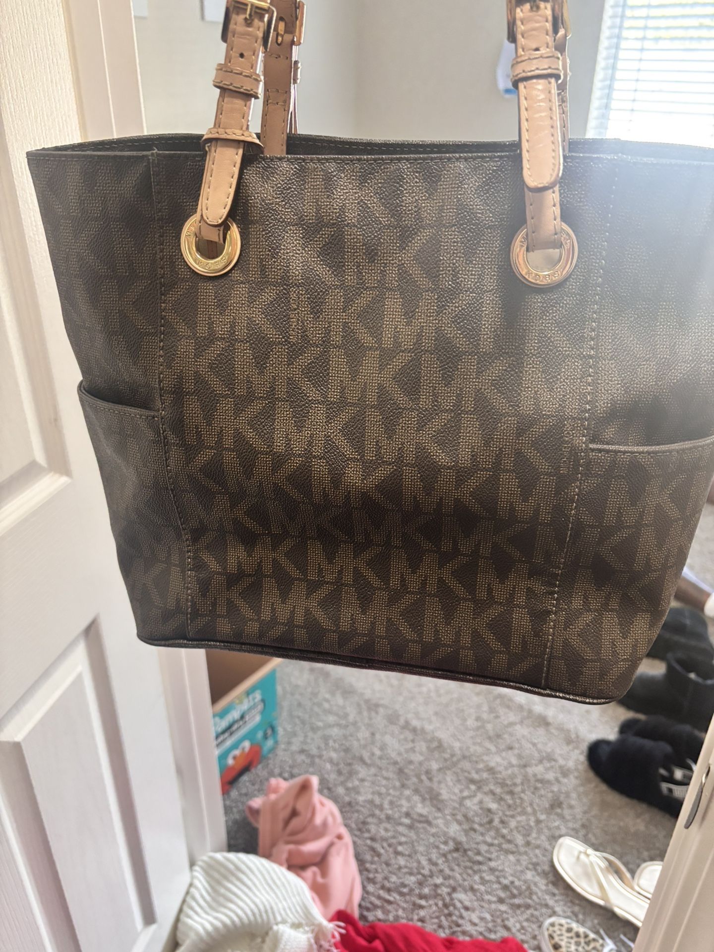 Michael Kors Purse With Wallet
