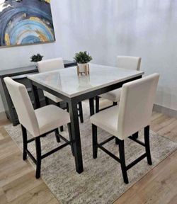 ✅️✅️5 pc dark finish wood white faux marble top square counter height dining table set. This set includes the table and 4 - side chairs padded seats✅️