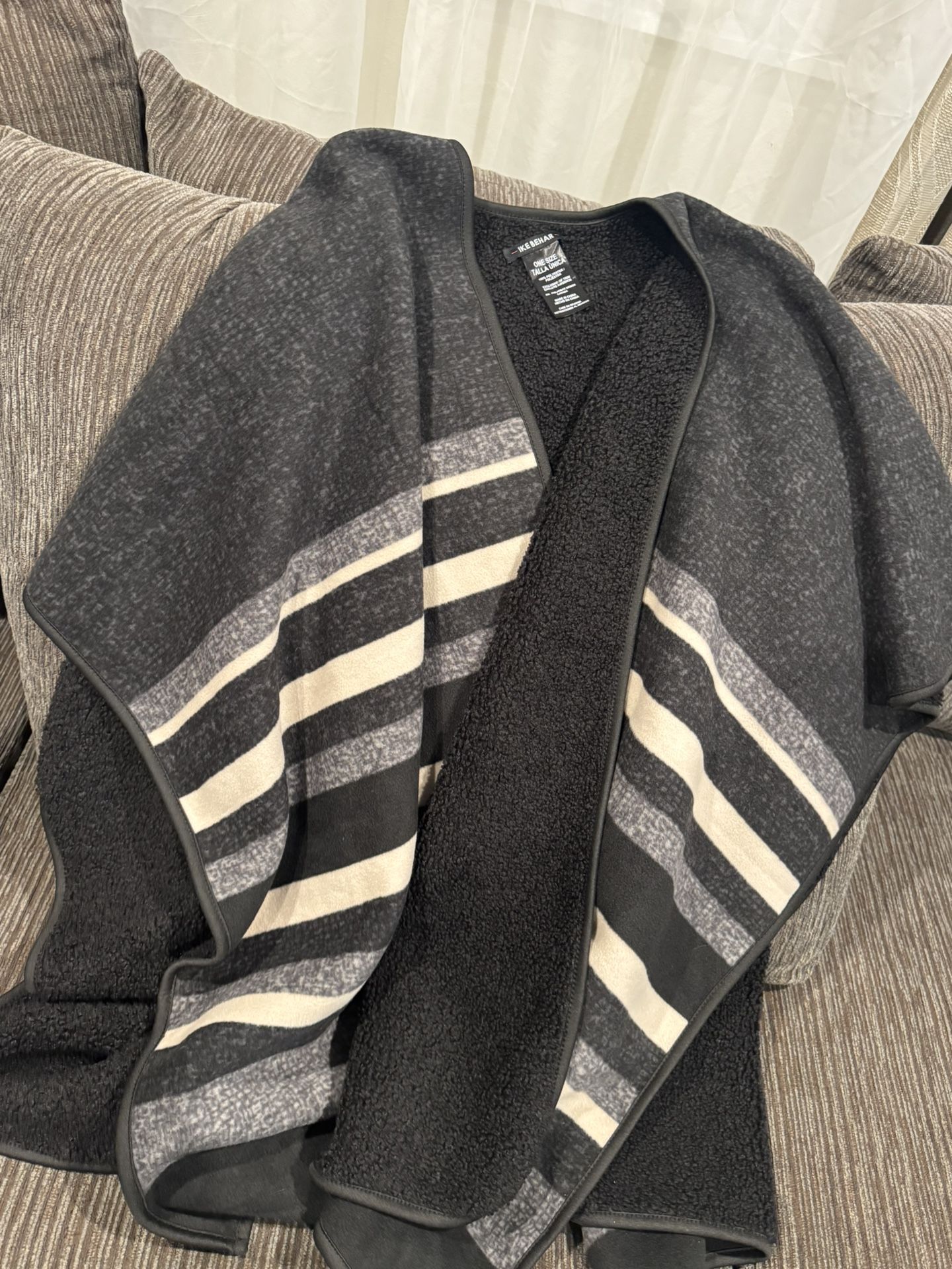 One Size Cardigan Blanket