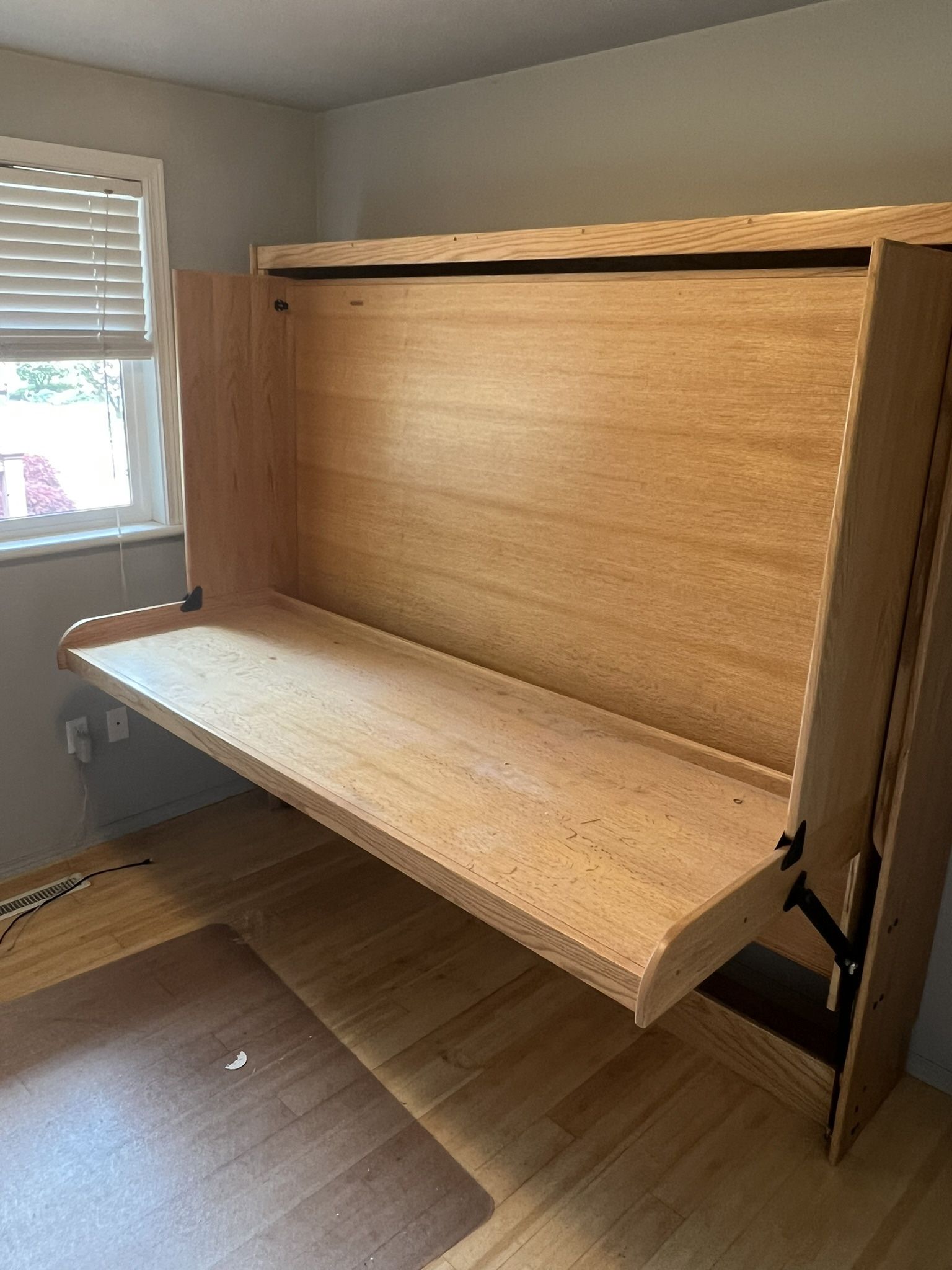 Murphy Bed / Desk