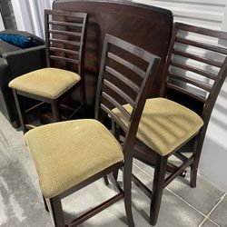 Table And Chairs For Sale