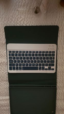 Pro elite keyboard and case for apple 10 gen or up