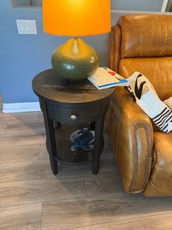 Rustic Chic side table w/Drawer