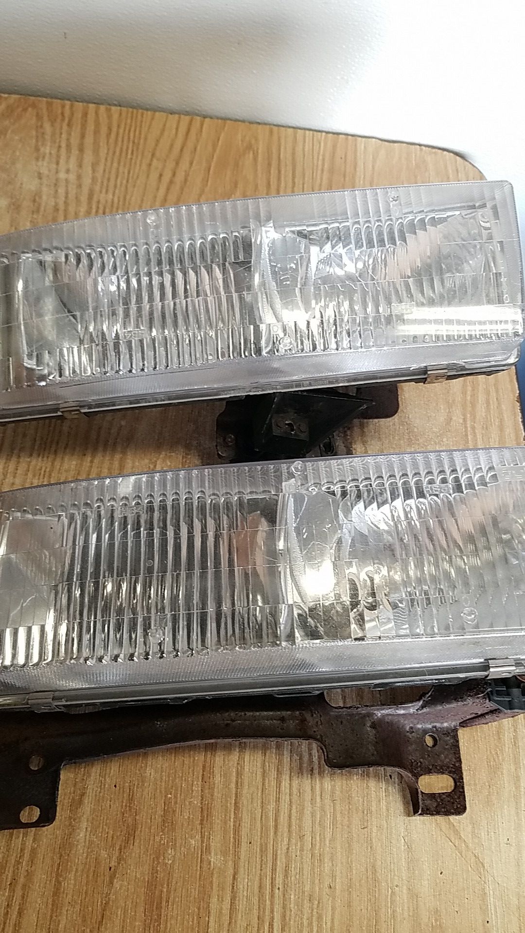 96-99 GMC SAVANA, headlight