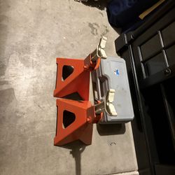 2ton Floor Jack,  Jack Stands And Tire Iron