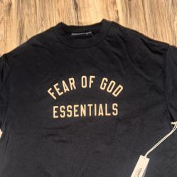 New Men’s Size XXS Fear Of God Essentials Black T Shirt - Fits Like A Large 