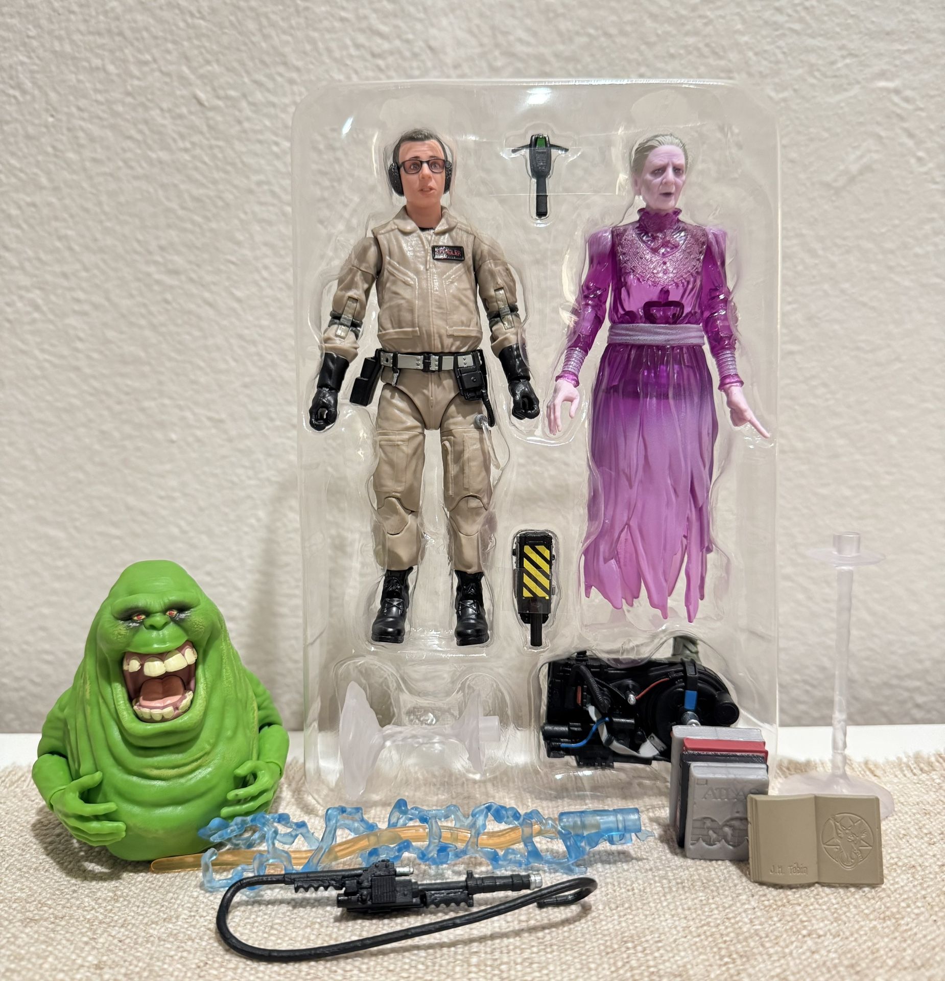 Ghostbusters HasLab Ecto 1 Plasma Series Figures Louis Tully Librarian Ghost Slimer