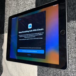 Apple iPad 5th generation 32GB