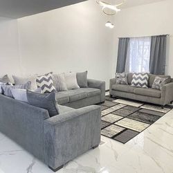 American Warehouse Sectional And Sofa