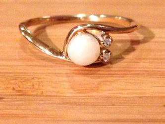 14k solid gold diamond pearl size 6 grams 1.3