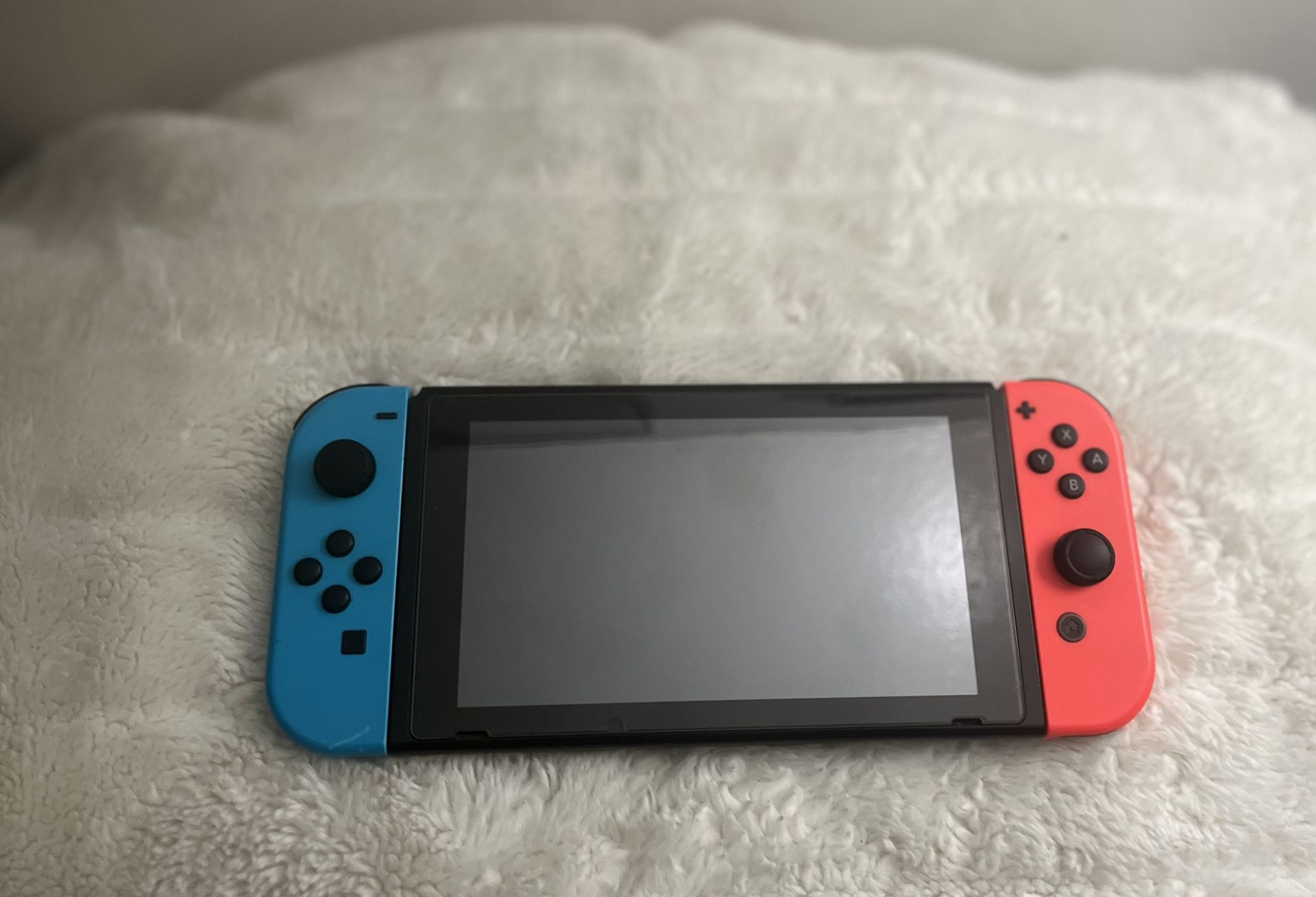 Nintendo Switch V2 ( Good Conditions )