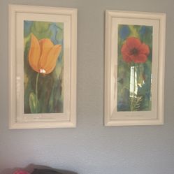 Beautiful Flowers On The Wall 