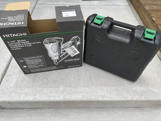 Hitachi Gas strip Nailer