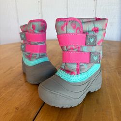 Kids Baby Size 6C Toddler Girls Pink and Grey Heart Pattern Snow Boots