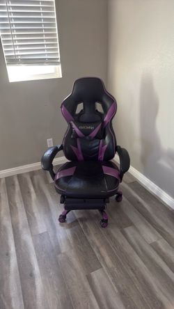 Elecwish Black and Purple Gaming Chair