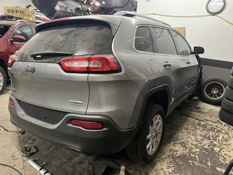 2016 Jeep Latitude for part