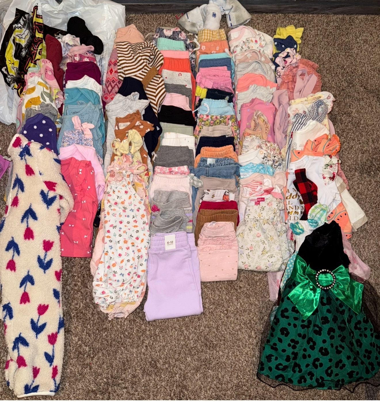 Girls Size 6-9 Months 