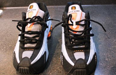 Nike Shox R4 "Blue Tint/Metallic Silver/Total Orange”