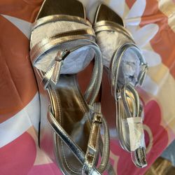 Women's shoes