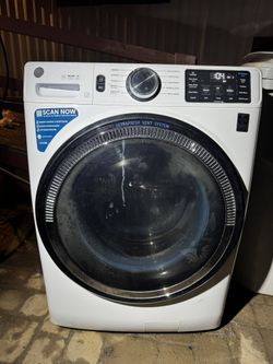 Washer Front Load GE White 28’’ 4.8 Cu.Capacity