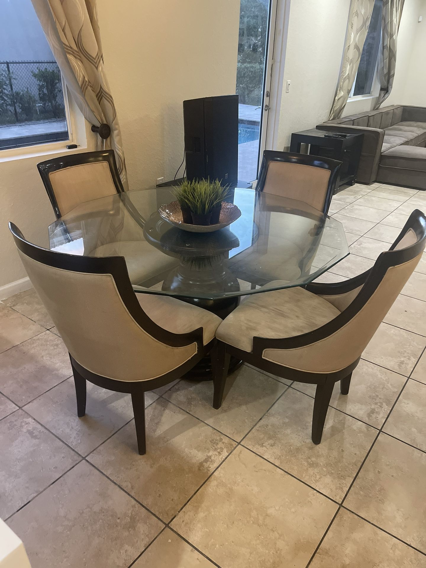 Breakfast Table