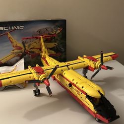 LEGO Technic 42152 Firefighter Aircraft – Complete
