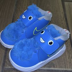 Toddler nike shoes