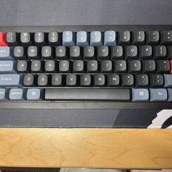 Keychron V4