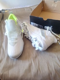 Under Armour Size 11 NEW