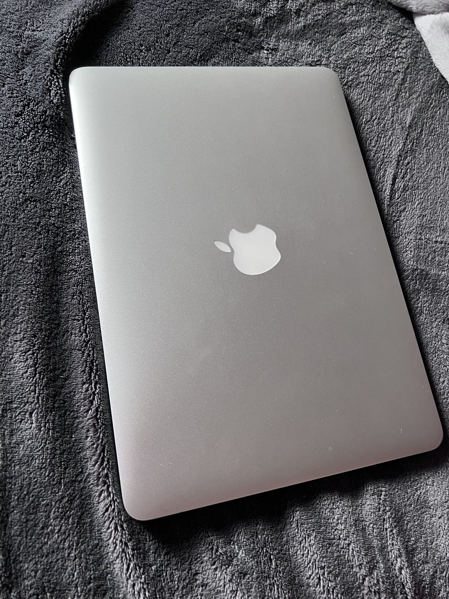 Apple MacBook Pro