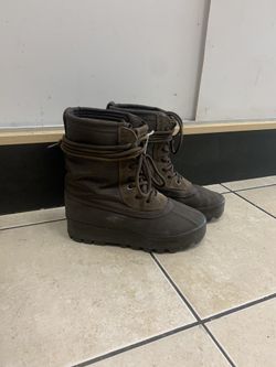 Adidas AQ4830 Yeezy Boots Size 8