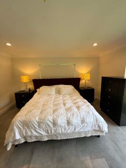 Z Gallerie Gunnar Bedroom Set + King Velvet Bed – Great Condition