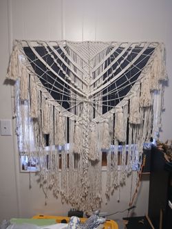 Beautiful XL Boho Macrame Wall Hanging-New